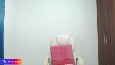 Nicolle Aviles online show from 02-18-25, 08:58