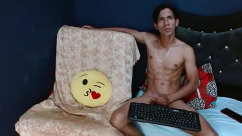 Snapshot of beyonce__21 chatting on 09-11-25, 02:00 Beyonce online show from 09-11-25, 02:00