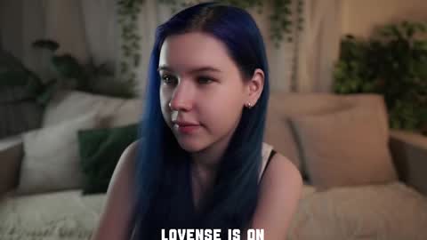 Eliz online show from 12-16-25, 01:21