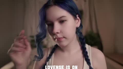 Eliz online show from 12-23-25, 01:36