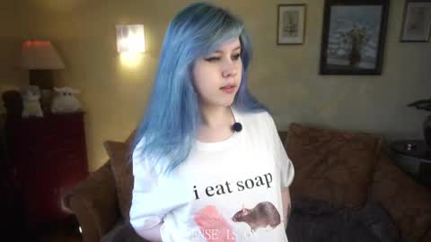 Eliz online show from 05-18-26, 04:40