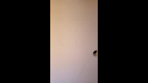 Snapshot of bgiamba21 chatting on 05-30-26, 06:10 bgiamba21 online show from 05-30-26, 06:10