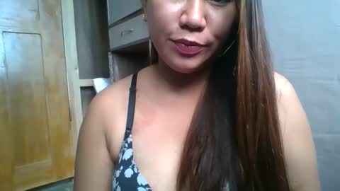 Snapshot of bhubbles chatting on 02-17-26, 02:08 bhubbles online show from 02-17-26, 02:08