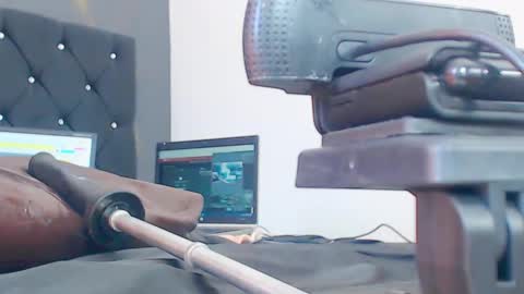 biakalia online show from 12-15-25, 05:44