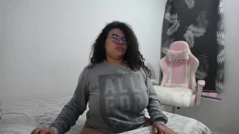 Bianca Tuesday to Sunday from 2am to 6am UTC-5 online show from 01-25-25, 11:13