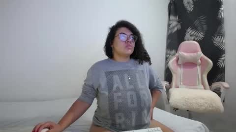 Bianca Tuesday to Sunday from 2am to 6am UTC-5 online show from 09-13-25, 09:53