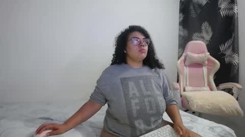 Bianca Tuesday to Sunday from 2am to 6am UTC-5 online show from 03-09-26, 09:35