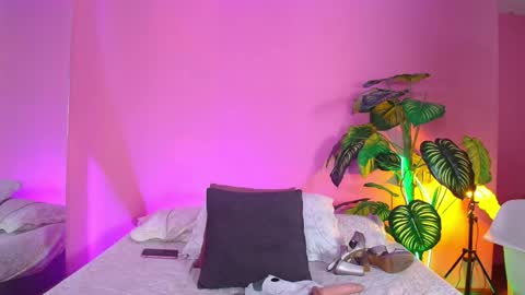 Bianca online show from 12-18-24, 09:36