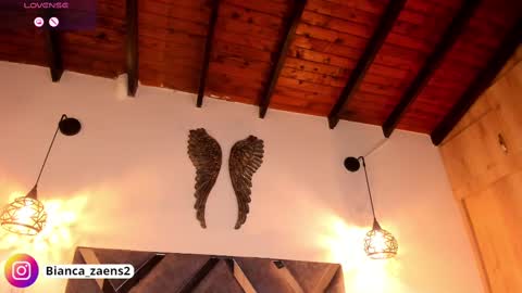 Snapshot of bianca_zaens1 chatting on 03-08-25, 11:48 B I A N C A online show from 03-08-25, 11:48