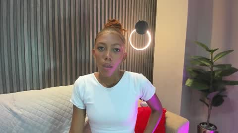 biancaa__18 online show from 10-26-25, 11:38