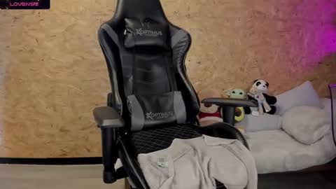 Biancastrong.. IGThebiancastrong online show from 02-13-25, 05:48