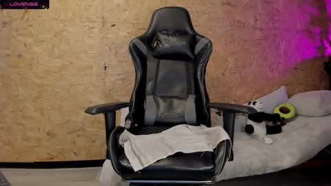 Biancastrong.. IGThebiancastrong online show from 02-20-25, 08:50