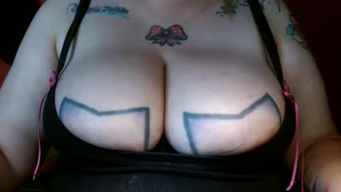 Snapshot of bianka_star_ chatting on 12-28-24, 10:44 bianca online show from 12-28-24, 10:44