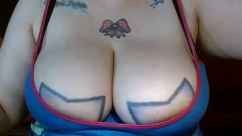 Snapshot of bianka_star_ chatting on 01-04-25, 01:42 bianca online show from 01-04-25, 01:42