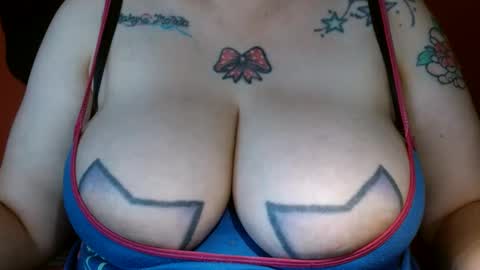 Snapshot of bianka_star_ chatting on 01-04-25, 04:43 bianca online show from 01-04-25, 04:43