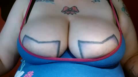 Snapshot of bianka_star_ chatting on 01-08-25, 10:27 bianca online show from 01-08-25, 10:27