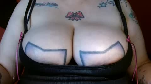 Snapshot of bianka_star_ chatting on 01-14-25, 11:48 bianca online show from 01-14-25, 11:48