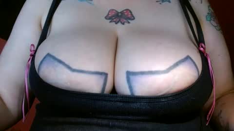 Snapshot of bianka_star_ chatting on 01-23-25, 10:54 bianca online show from 01-23-25, 10:54