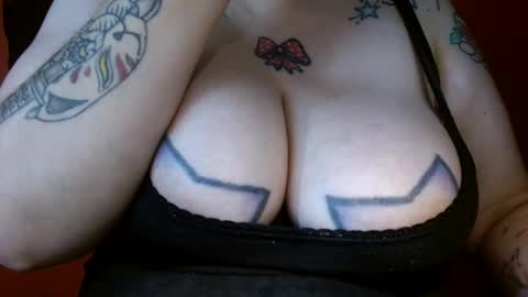 Snapshot of bianka_star_ chatting on 02-06-25, 12:16 bianca online show from 02-06-25, 12:16