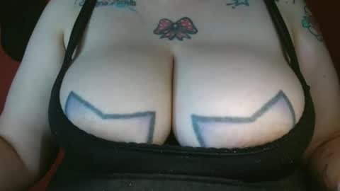 Snapshot of bianka_star_ chatting on 02-10-25, 12:18 bianca online show from 02-10-25, 12:18