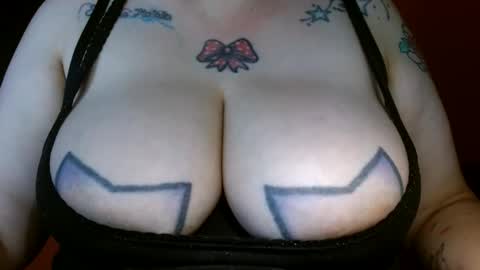 Snapshot of bianka_star_ chatting on 02-13-25, 12:21 bianca online show from 02-13-25, 12:21