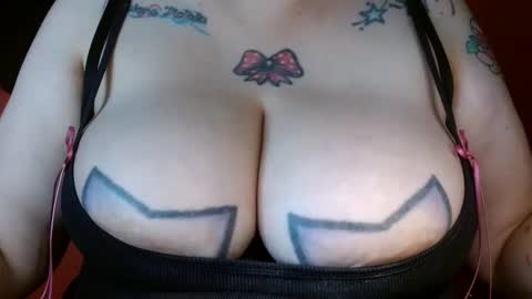 Snapshot of bianka_star_ chatting on 03-04-25, 12:22 bianca online show from 03-04-25, 12:22