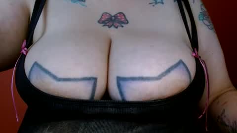 Snapshot of bianka_star_ chatting on 09-16-25, 03:46 bianca online show from 09-16-25, 03:46