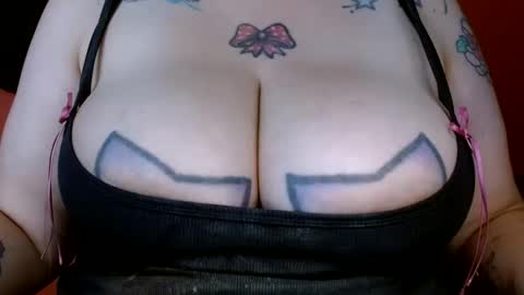 Snapshot of bianka_star_ chatting on 10-17-25, 03:03 bianca online show from 10-17-25, 03:03