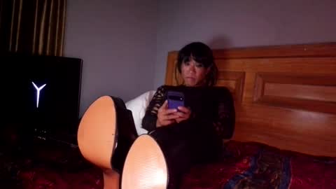 Snapshot of biasianbi210 chatting on 06-13-26, 04:10 Sherry online show from 06-13-26, 04:10