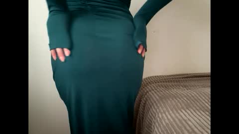 Snapshot of bibiroyce chatting on 12-18-24, 10:08 Bibi Royce online show from 12-18-24, 10:08