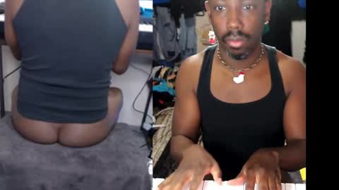 Snapshot of bicepsandfrot chatting on 09-24-25, 02:59 BicepsandFrot online show from 09-24-25, 02:59