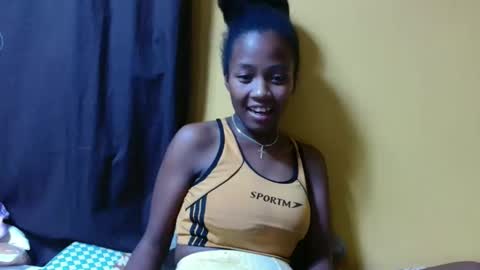 bienvenue987832 online show from 04-18-26, 07:58