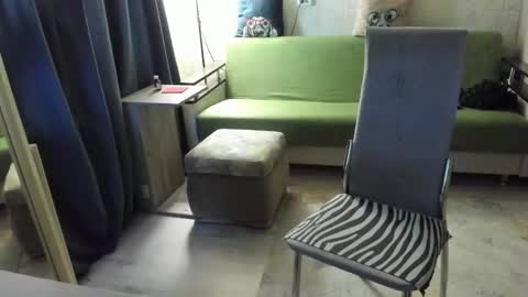 Snapshot of big_mam chatting on 09-29-25, 02:06 mom online show from 09-29-25, 02:06