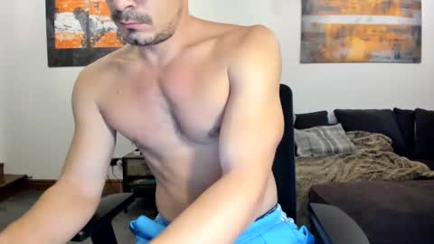 Snapshot of big_white_dick7 chatting on 10-15-25, 06:41 temporarily free online show from 10-15-25, 06:41