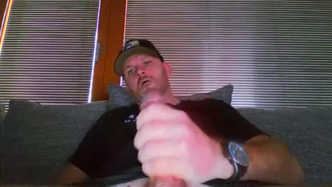 Snapshot of bigapolllo chatting on 10-22-25, 08:47 Bigapolllo online show from 10-22-25, 08:47