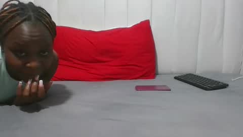 Snapshot of bigass2030 chatting on 10-15-25, 09:04 tanya online show from 10-15-25, 09:04