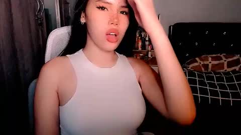 Snapshot of bigassslutdoll chatting on 02-22-26, 04:05 Mia online show from 02-22-26, 04:05