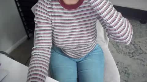 Snapshot of bigb00tyjudi chatting on 10-27-25, 12:31 bigb00tijudy online show from 10-27-25, 12:31