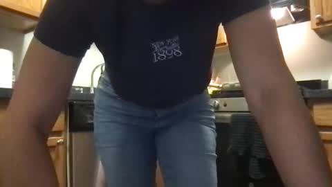 Snapshot of bigb00tyjudi chatting on 10-30-25, 01:45 bigb00tijudy online show from 10-30-25, 01:45