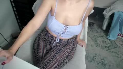 Snapshot of bigb00tyjudi chatting on 11-10-25, 03:00 bigb00tijudy online show from 11-10-25, 03:00