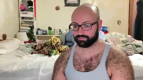 Snapshot of bigbackmuscles1296 chatting on 12-04-25, 01:04 Mr. Muscle Monster online show from 12-04-25, 01:04