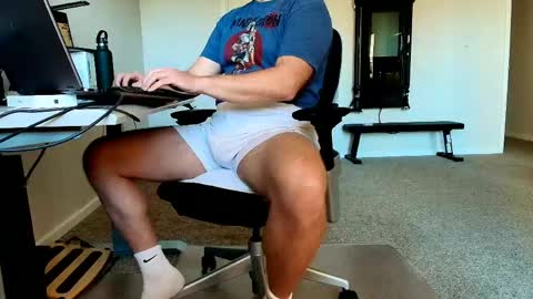 Alcide Herveaux online show from 04-24-26, 04:42