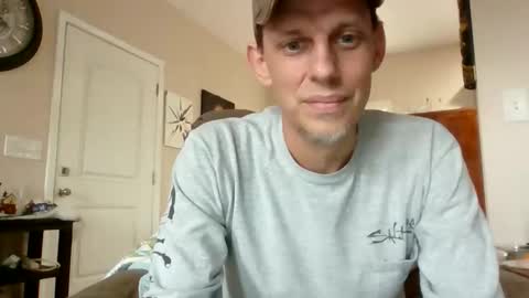 Snapshot of bigbbaxk4 chatting on 11-24-25, 08:52 bigbbaxk4 online show from 11-24-25, 08:52