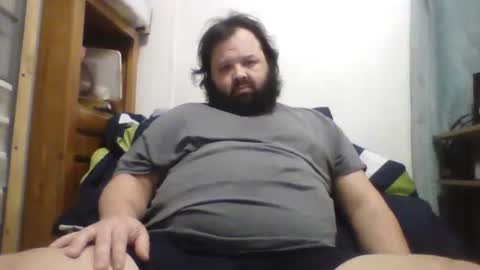 Snapshot of bigbear3287 chatting on 12-26-24, 04:10 Liam online show from 12-26-24, 04:10