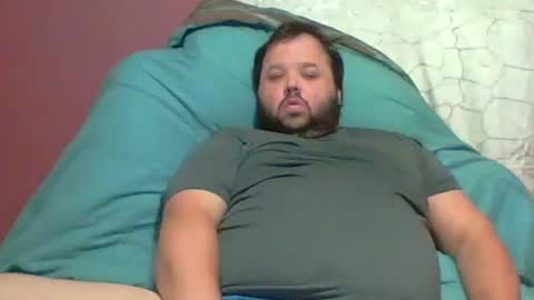 Snapshot of bigbear3287 chatting on 11-23-25, 04:56 Liam online show from 11-23-25, 04:56