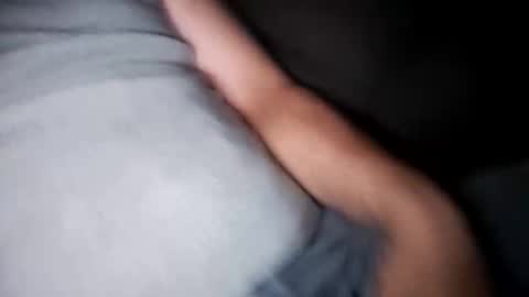 Snapshot of bigbeata chatting on 10-26-25, 03:45 Stevie Snow online show from 10-26-25, 03:45