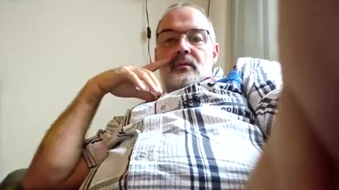 bigbibear88 online show from 12-15-24, 01:43