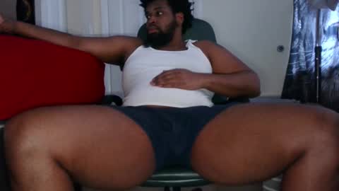 Snapshot of bigblakfabio chatting on 02-26-25, 01:19 Ty online show from 02-26-25, 01:19