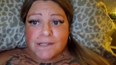 Tiffany online show from 12-02-24, 01:03