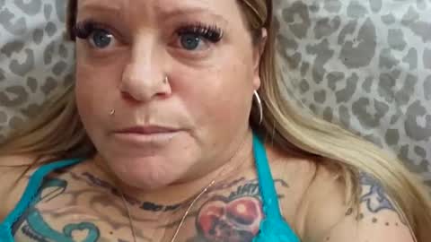 Tiffany online show from 01-05-25, 05:51